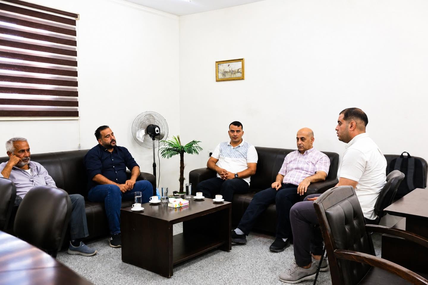 غرفة تجارة وصناعة محافظة رفح تبحث مع الهلال الأحمر القطري سبل دعم وتمكين القطاع الخاص